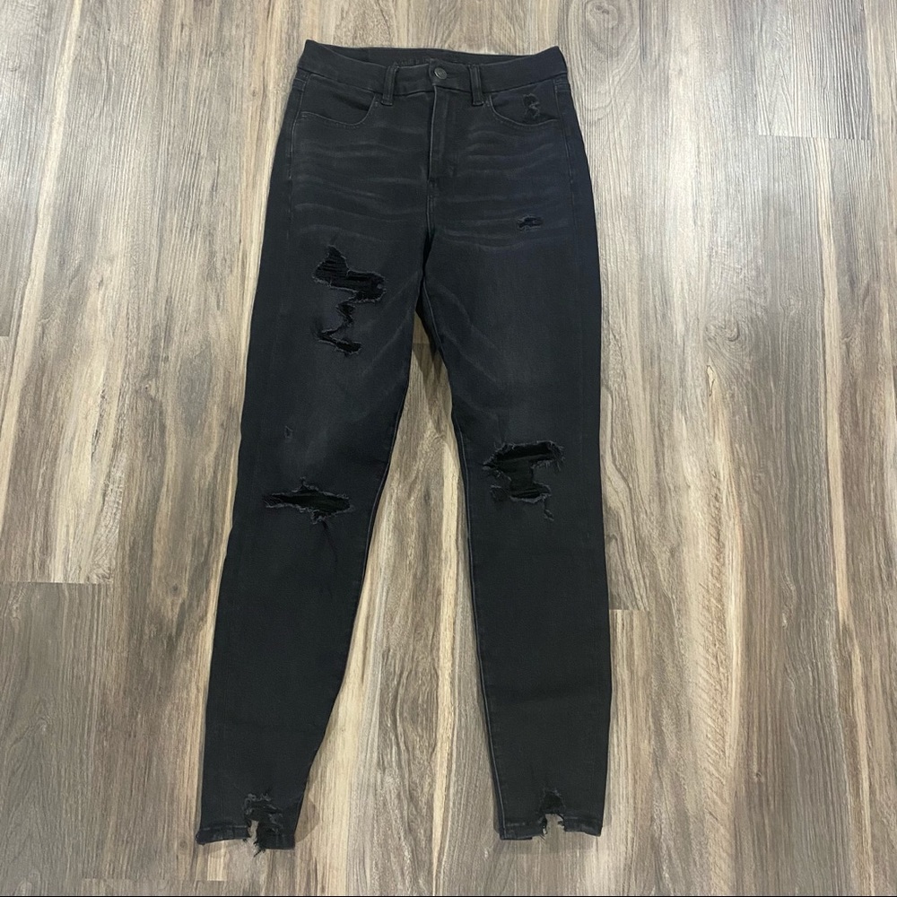 black ripped skinny jeans